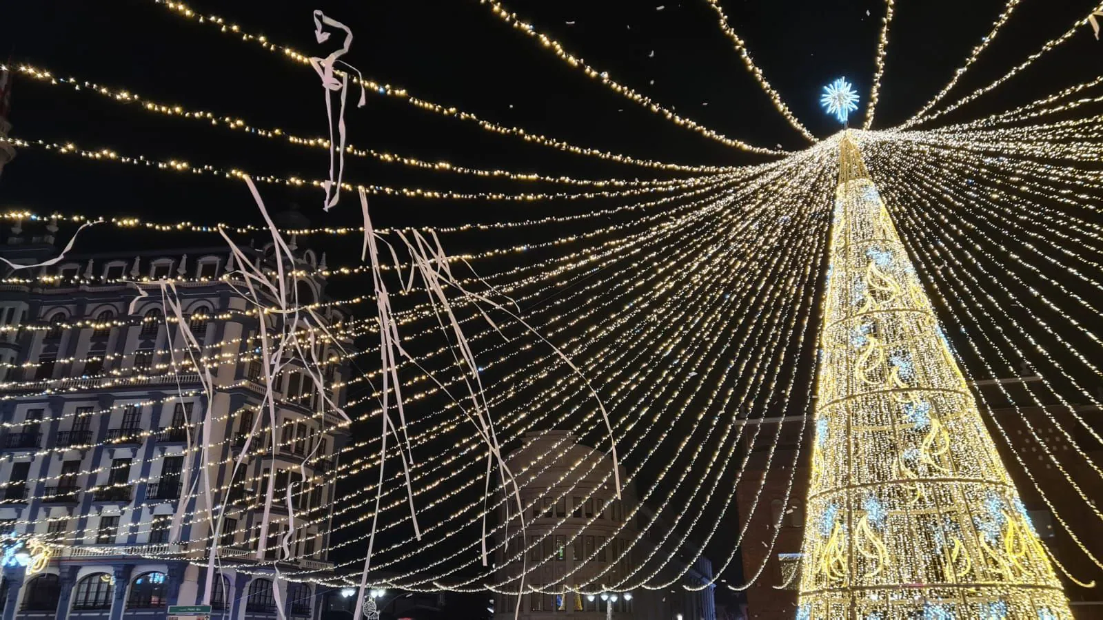 Encendido navideño en la ciudad de León