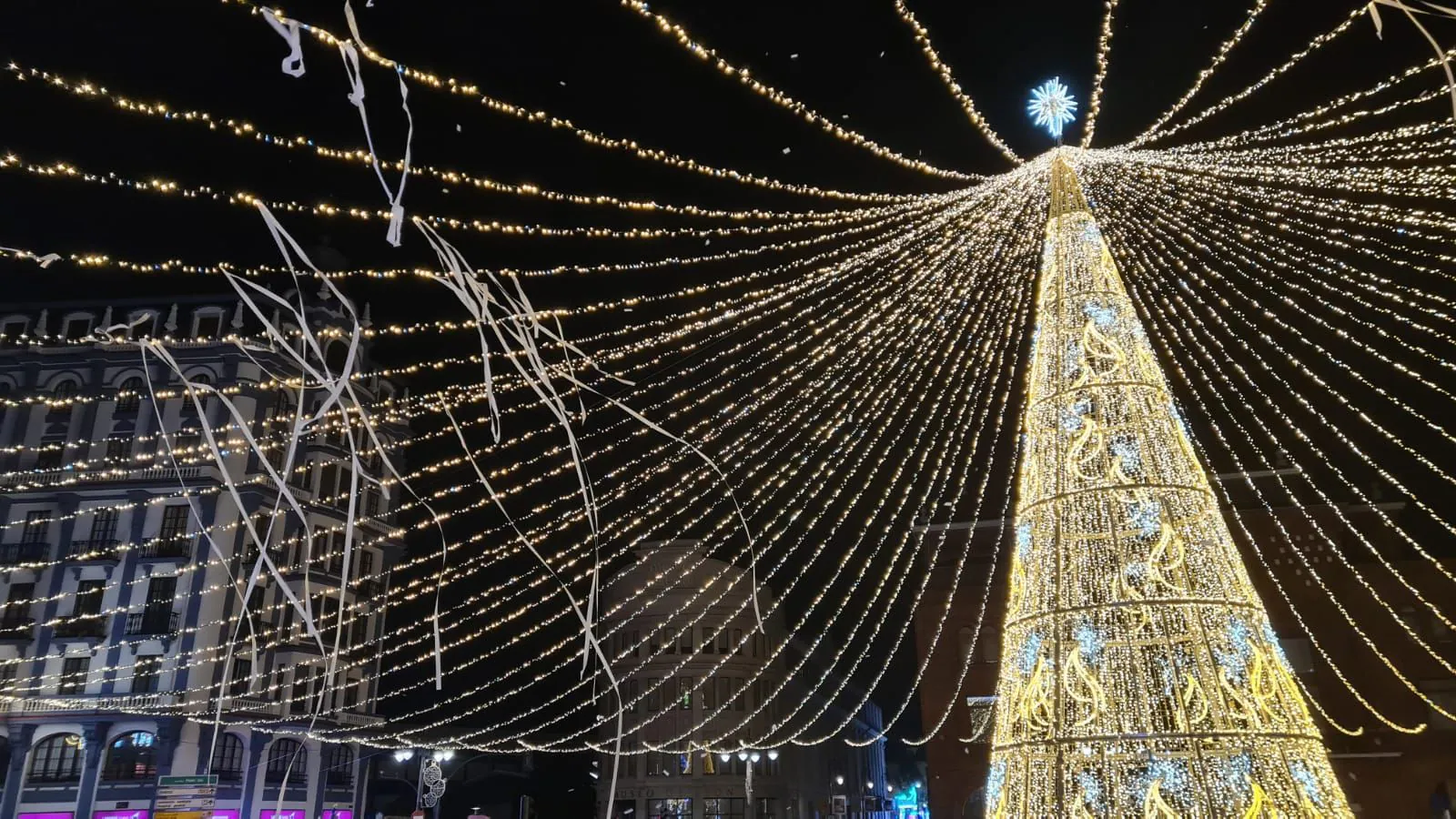 Encendido navideño en la ciudad de León