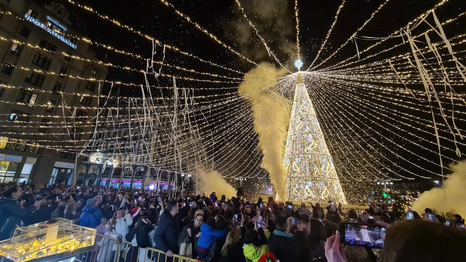 Encendido navideño en la ciudad de León