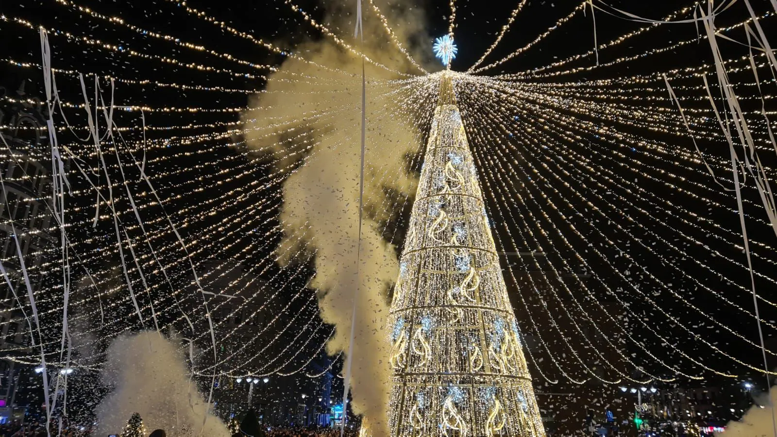 Encendido navideño en la ciudad de León