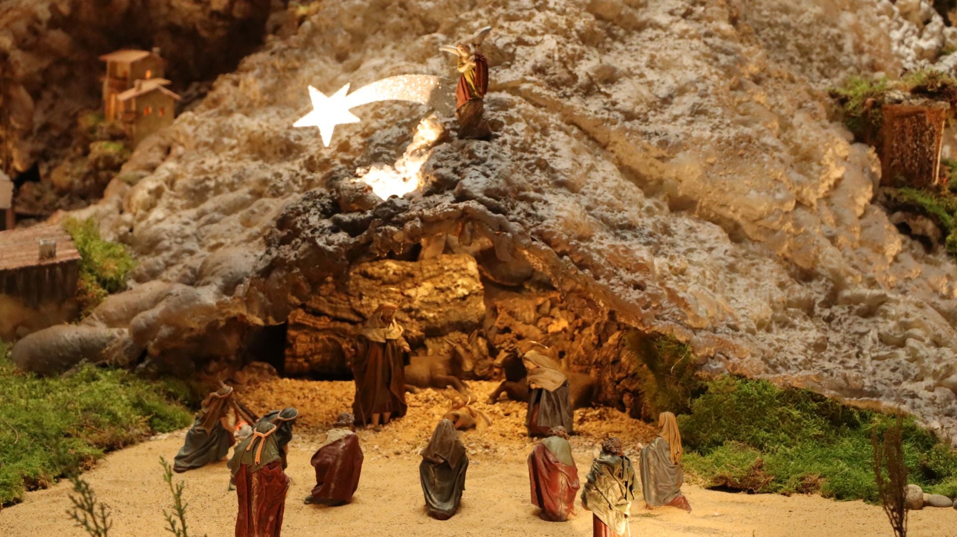 La Casa de las Carnicerías reabre con el belén navideño del Dulce Nombre