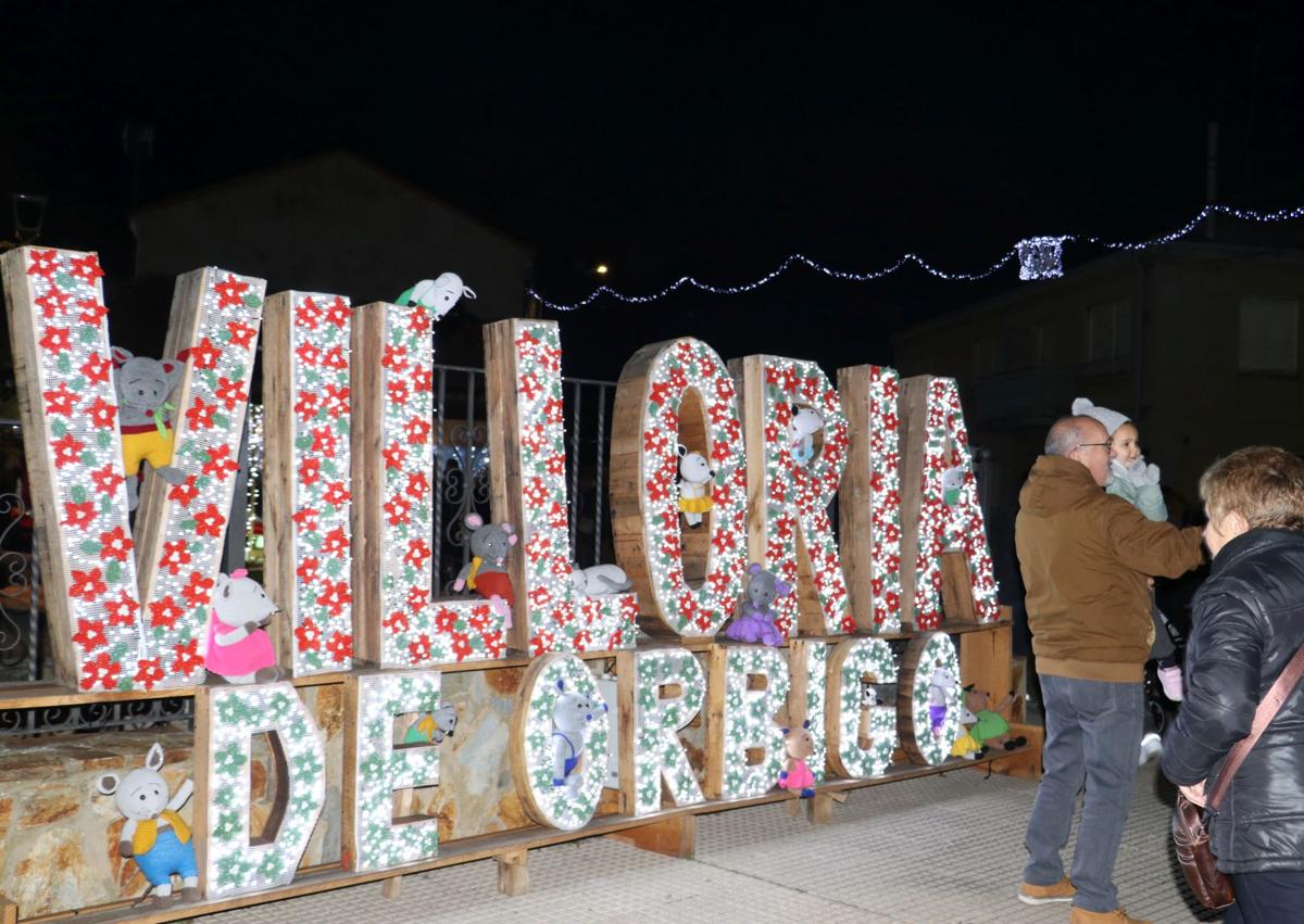 Imagen secundaria 1 - Encendido de luces navideñas en Villoria de Órbigo