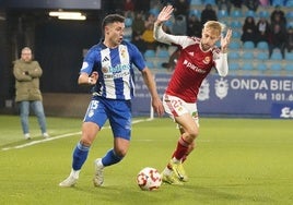 Álvaro Bustos, en una acción de partido.