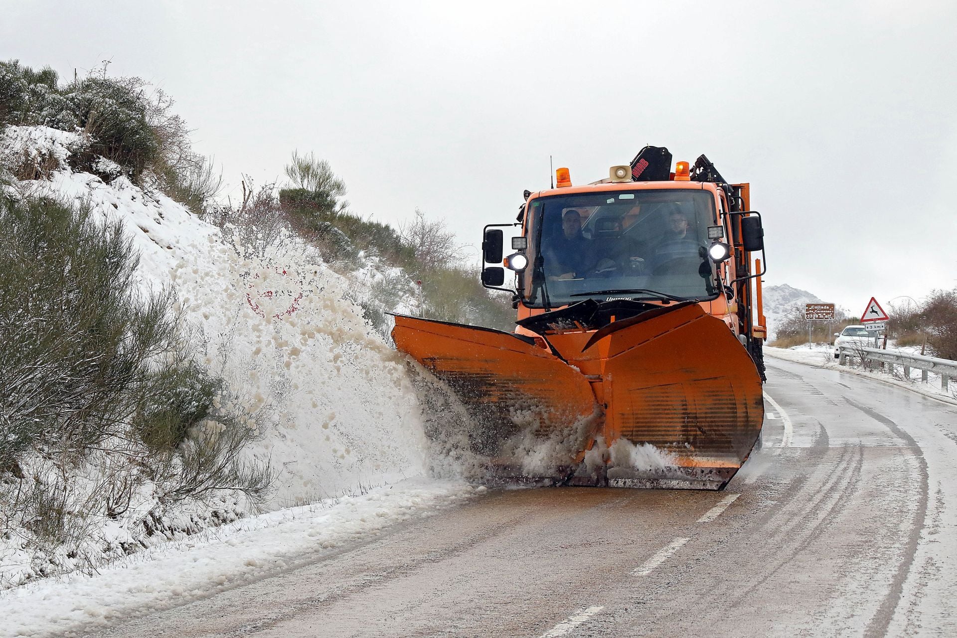 Temporal de nieve en la montaña leonesa