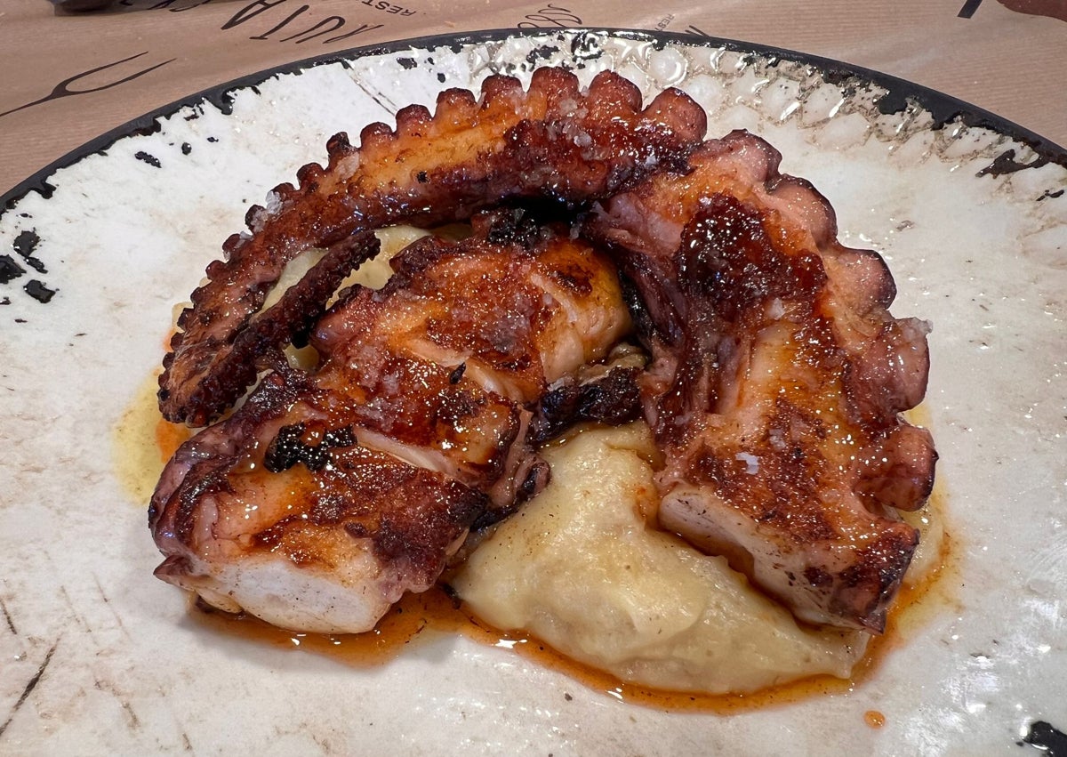 Imagen secundaria 1 - Algunos de los platos más destacados del restaurante Ruta 987