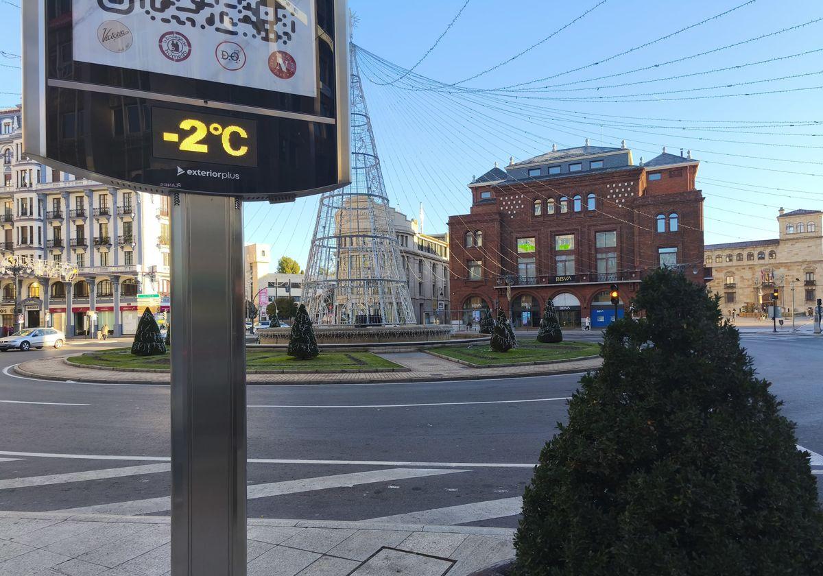 El termómetro de Santo Domingo marcando -2 grados centígrados.