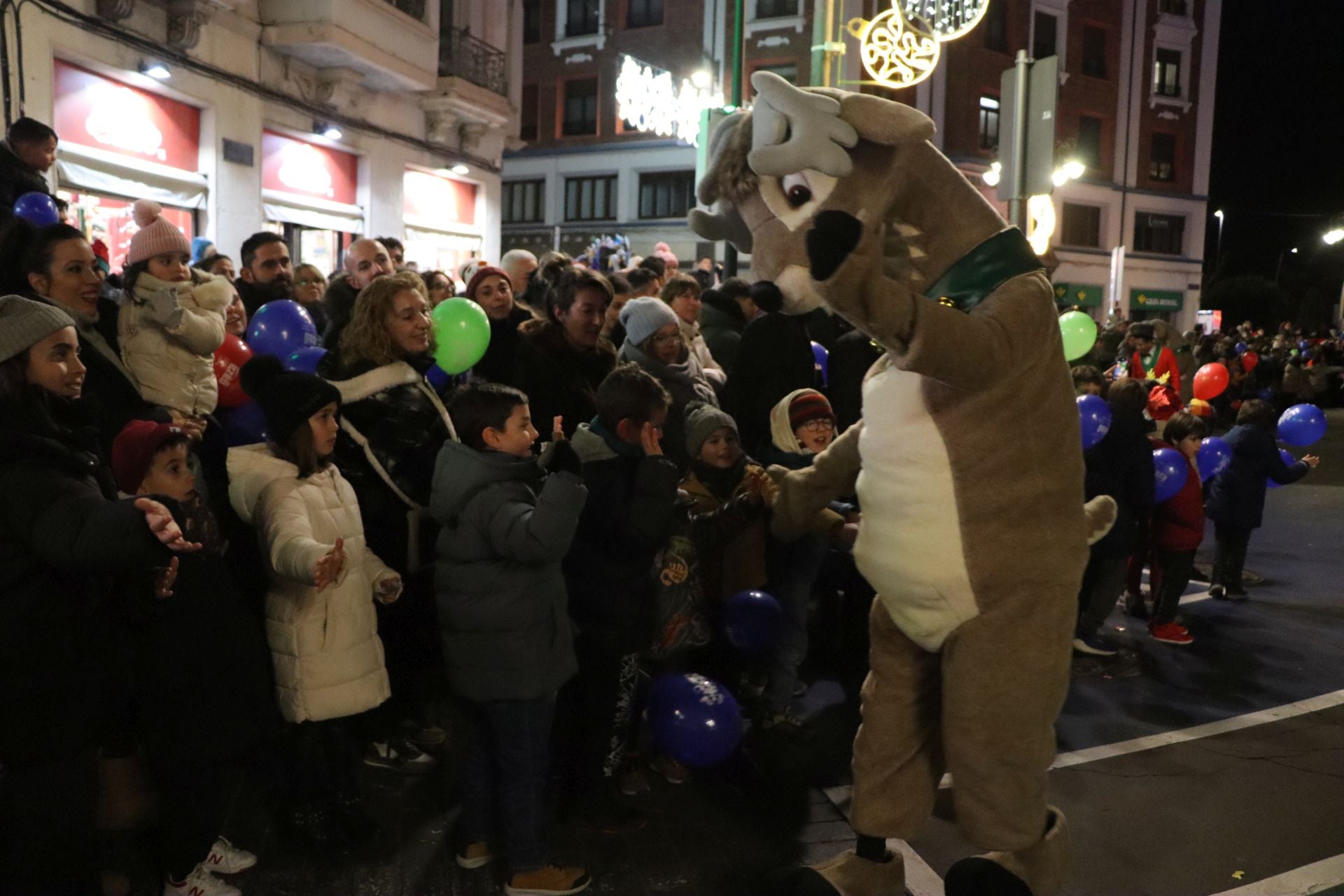 Así ha sido la Cabalgaza de Papá Noel en León