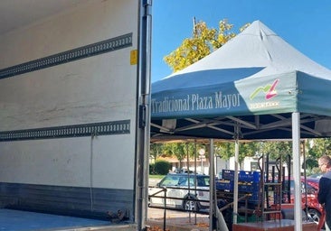 Los comerciantes del mercado volverán a la carga en enero para salir del parking de San Pedro