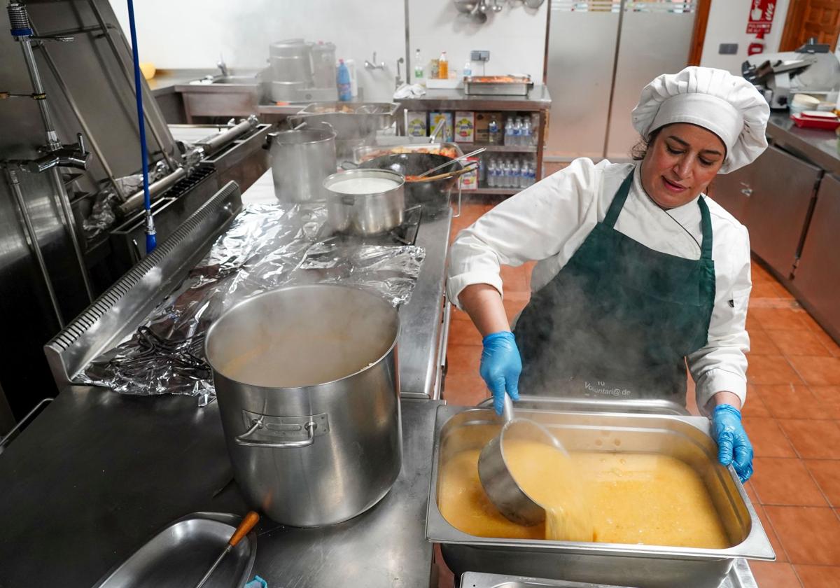 Menú navideño en el Comedor Social de León