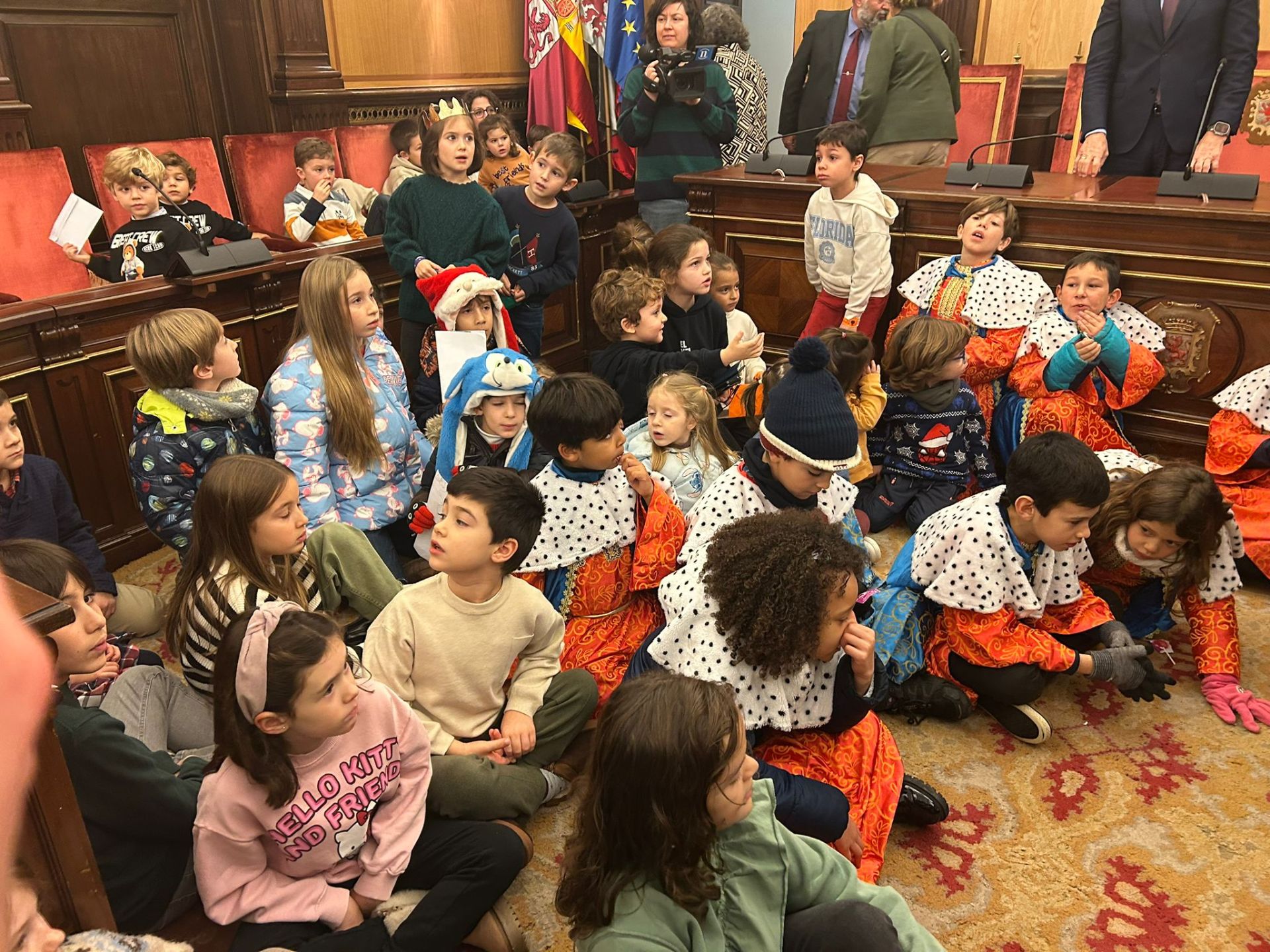 Así recibieron los niños de León a Los Reyes Magos