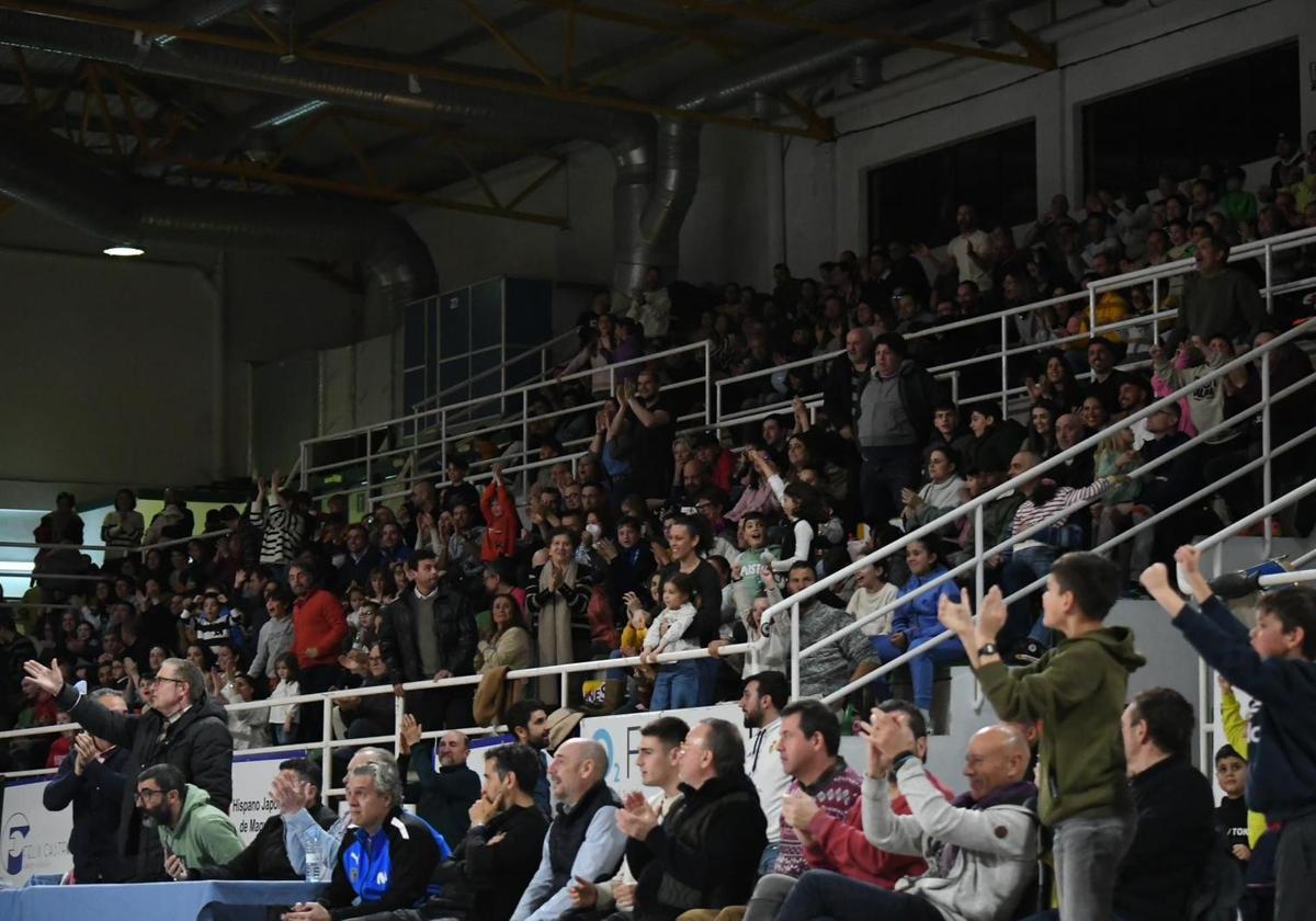 Ponferradina y Clínica Ponferrada se unen para hacer más fuerza