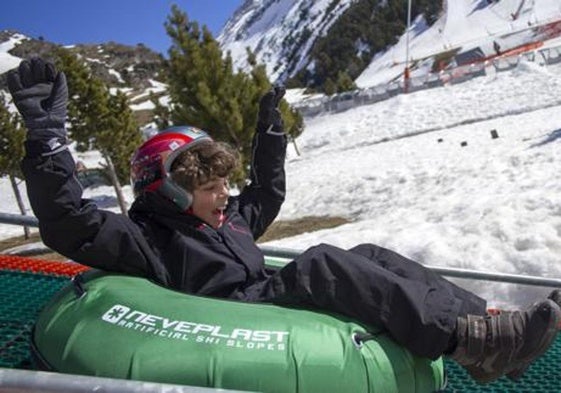 Instalación de Neveplast en el Pirineo.