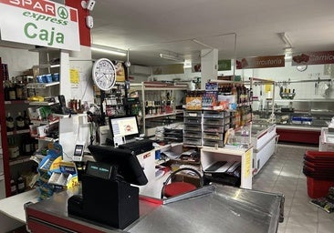 Se vende supermercado por 75.000 euros en un pueblo de León