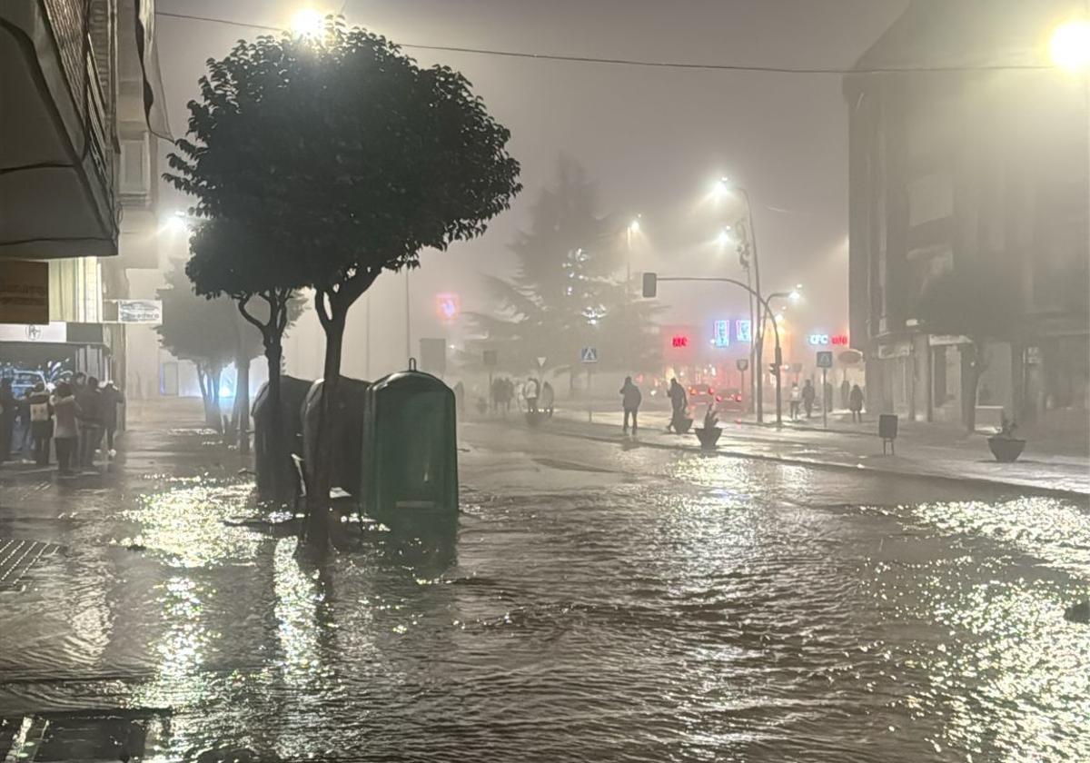 Inundación en Fernández Ladreda.