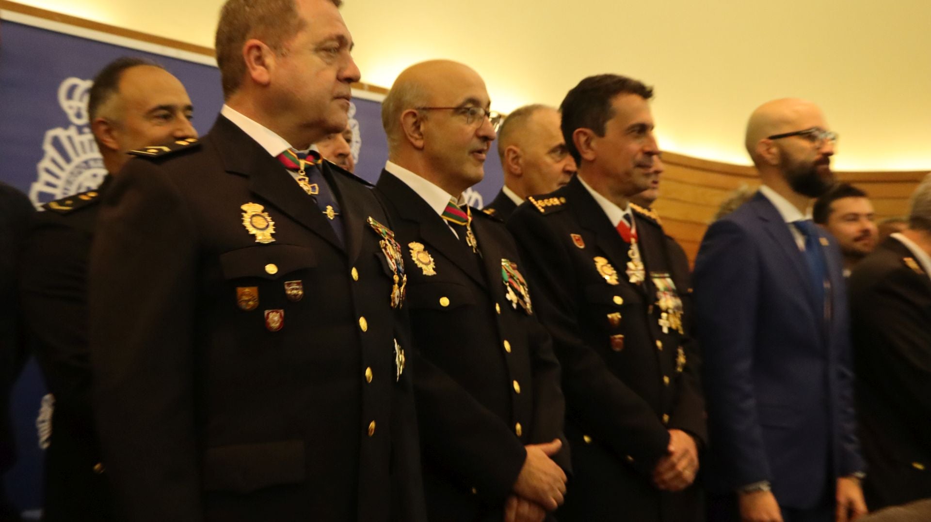 Homenaje a los Policías Nacionales jubilados y dedicación al servicio policial