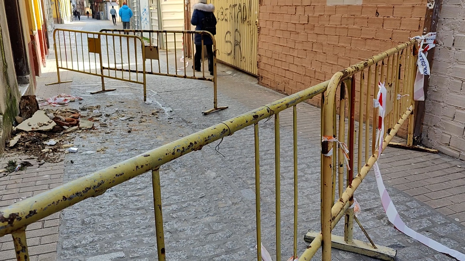 El difícil camino por la calle Herreros