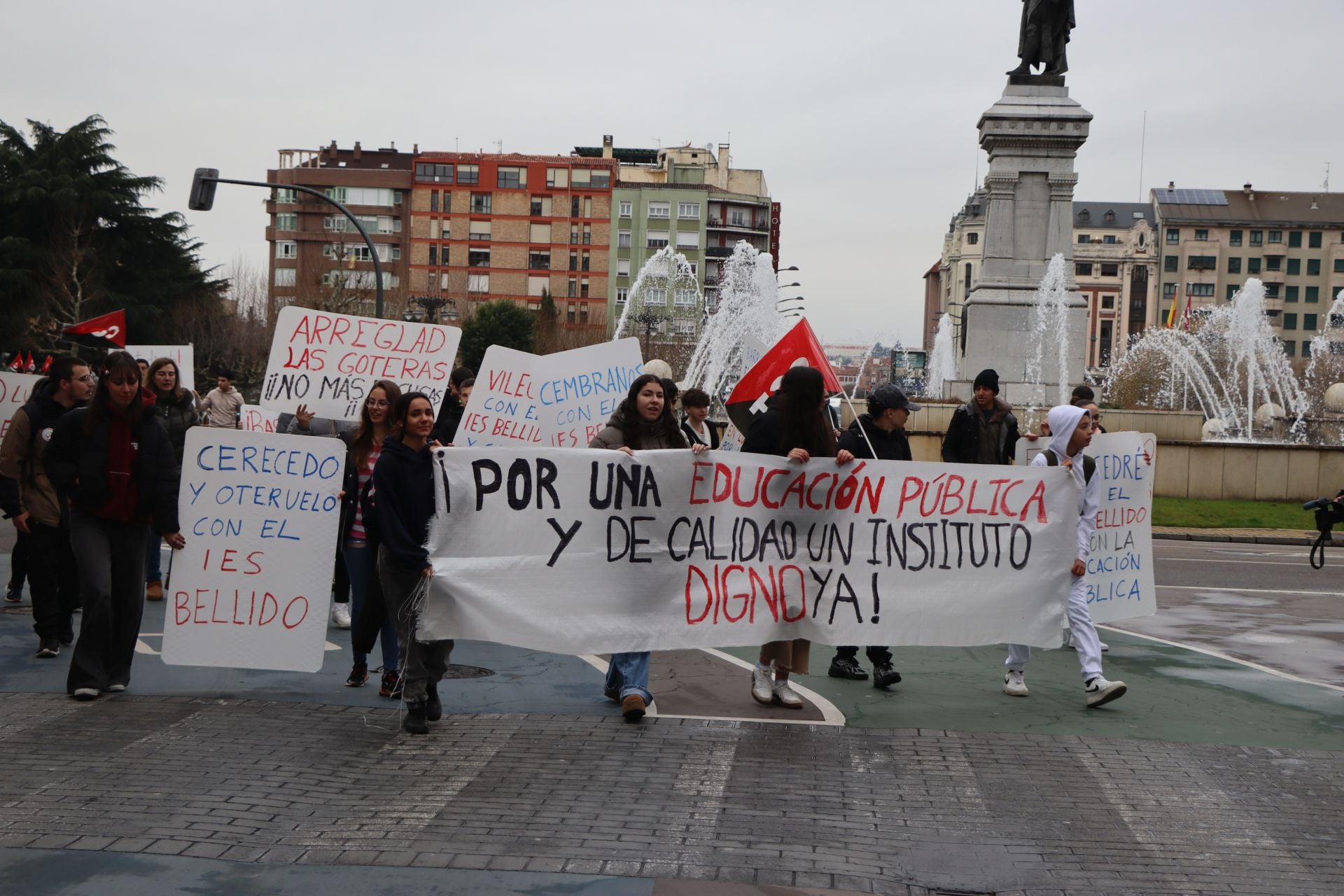 Manifestación del IES García Bellido en el centro de León