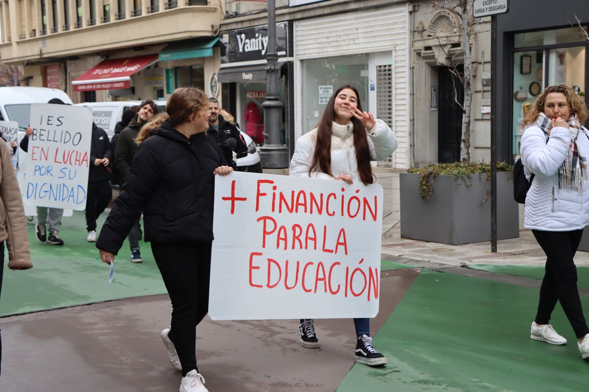 Manifestación del IES García Bellido en el centro de León