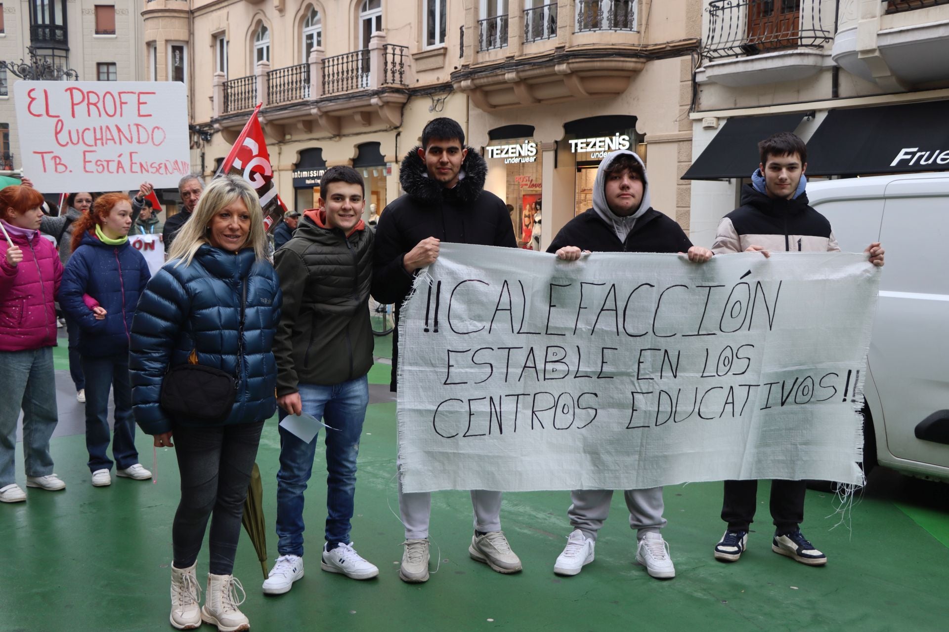 Manifestación del IES García Bellido en el centro de León