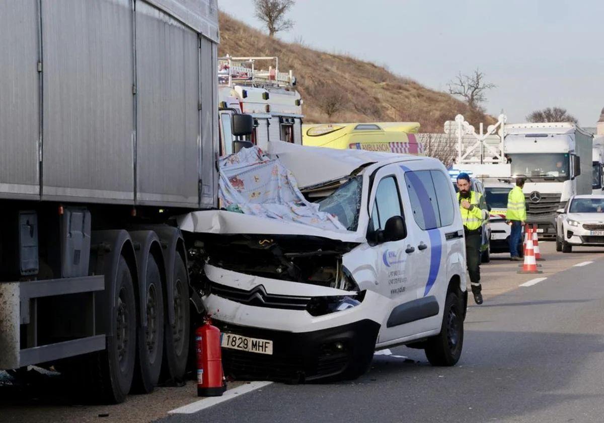 Accidente a la altura de Simancas en el kilómetro 137.