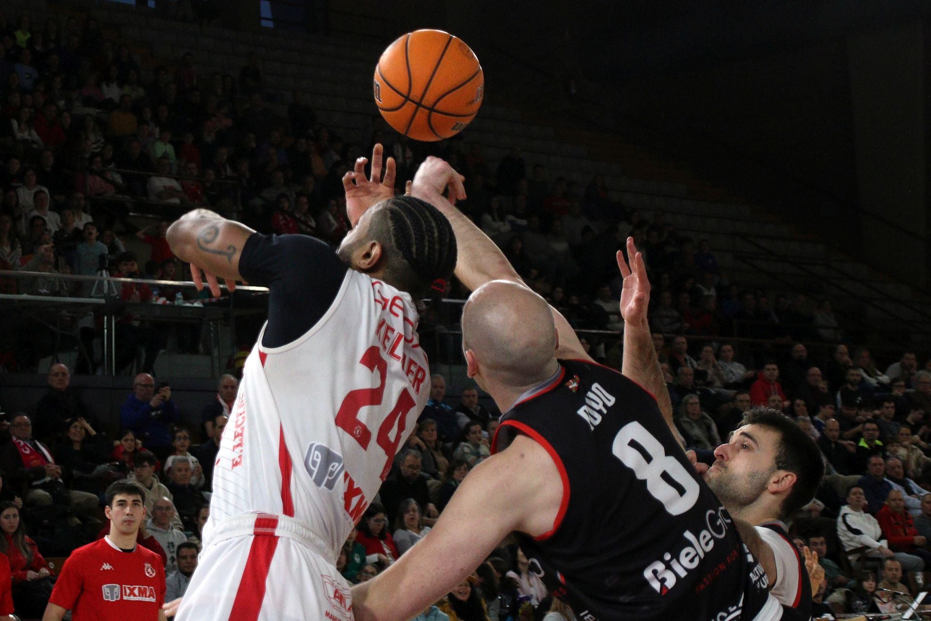 Las mejores imágenes del Cultural-Biele de baloncesto