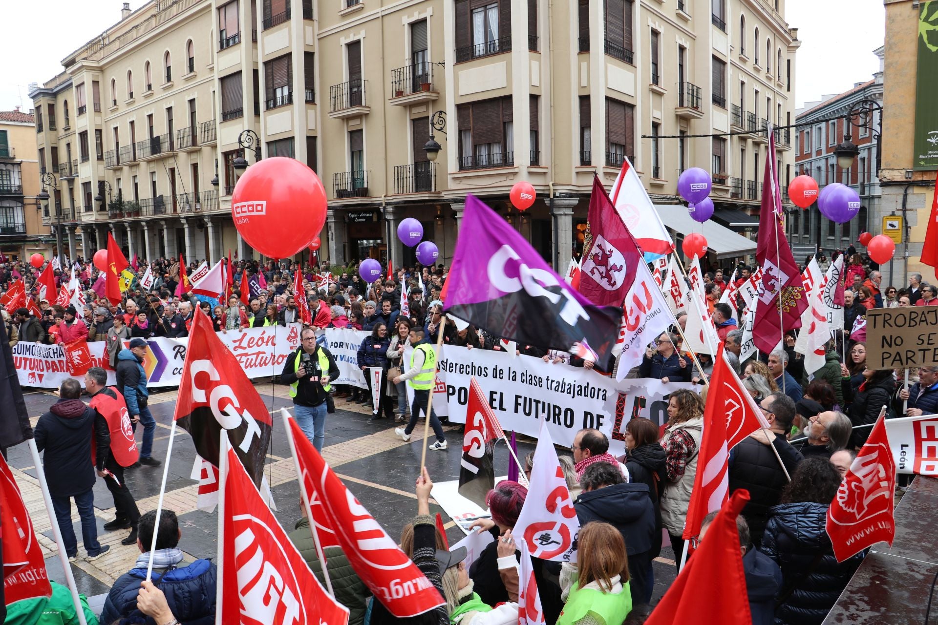 Las imágenes de la manifestación del 16-F en León