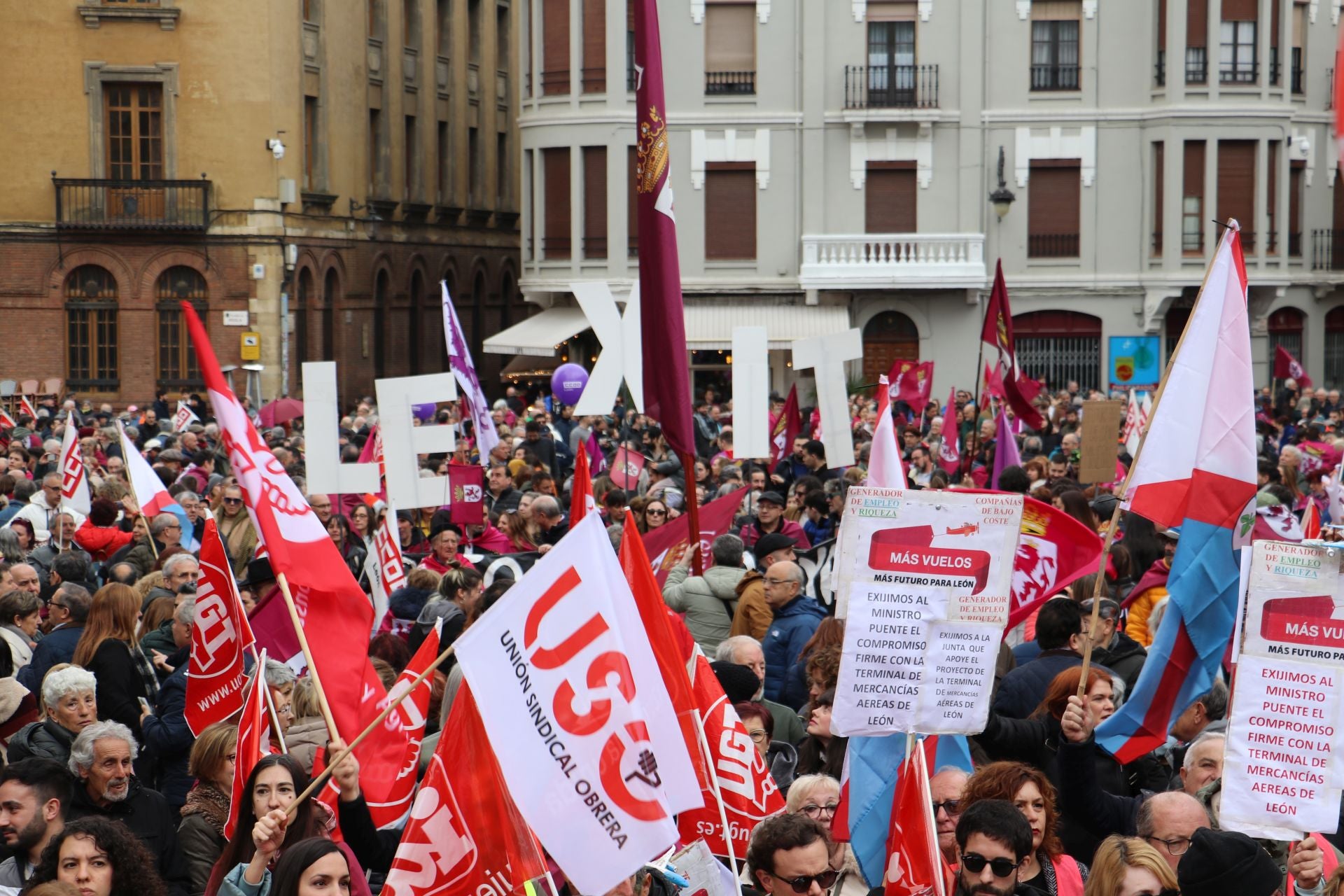 Las imágenes de la manifestación del 16-F en León