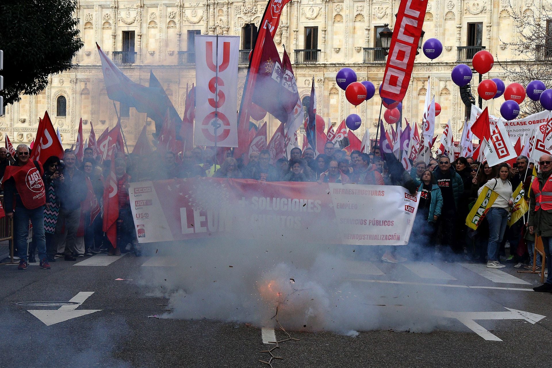 El 16-F, manifestación por el futuro de León, vista por Peio García