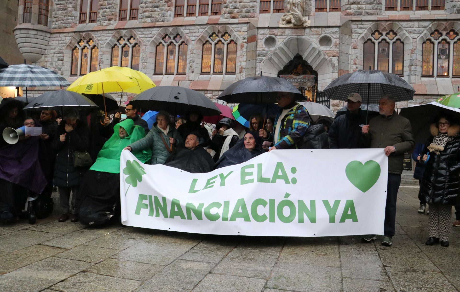 Concentración para solicitar la financiación de la ley ELA
