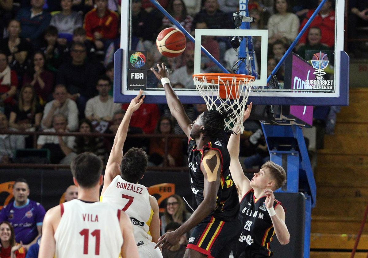 Las mejores imágenes del España-Bélgica en el Palacio de los Deportes