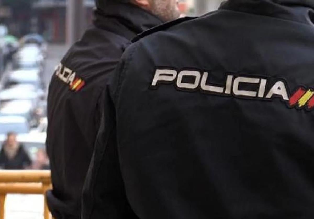 Agentes de la Policía Nacional.