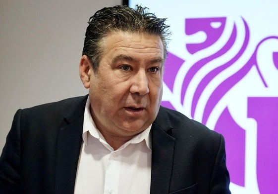 El portavoz de UPL en las Cortes, Luis Mariano Santos.