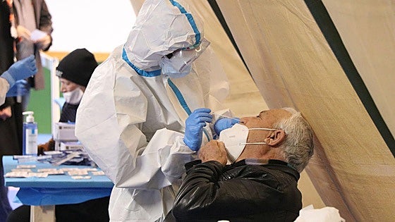 La covid en León: seis olas, 153.300 casos y 1.760 fallecidos