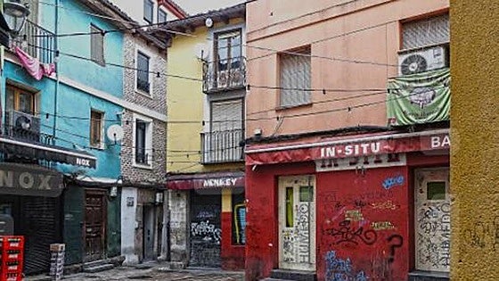 Los vecinos de León Típico logran «recuperar la estética» de la calle Matasiete