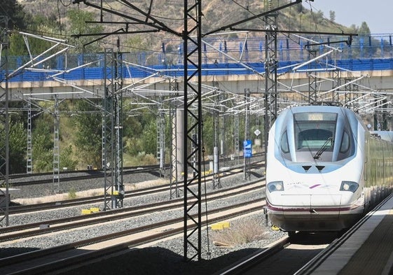 Llegada de un tren a una estación.