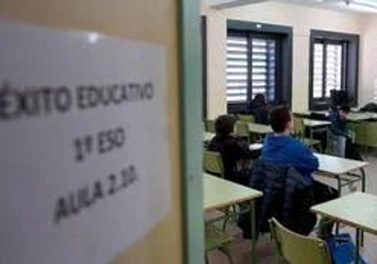 Un centro educativo pide ayuda ante la difusión de contenido sexual denigrante en Whatsapp