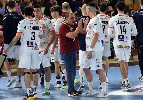 Dani Gordo, entrenador del Abanca Ademar.