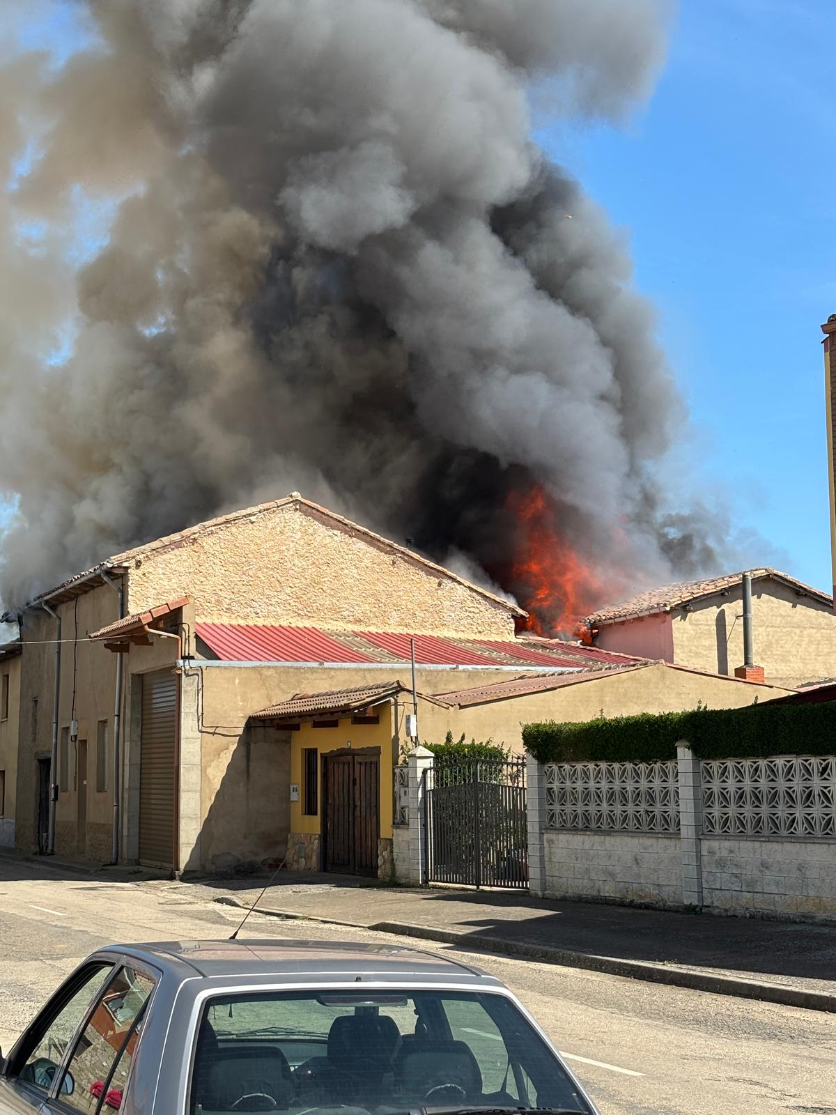 Incendio en una vivienda de Roderos