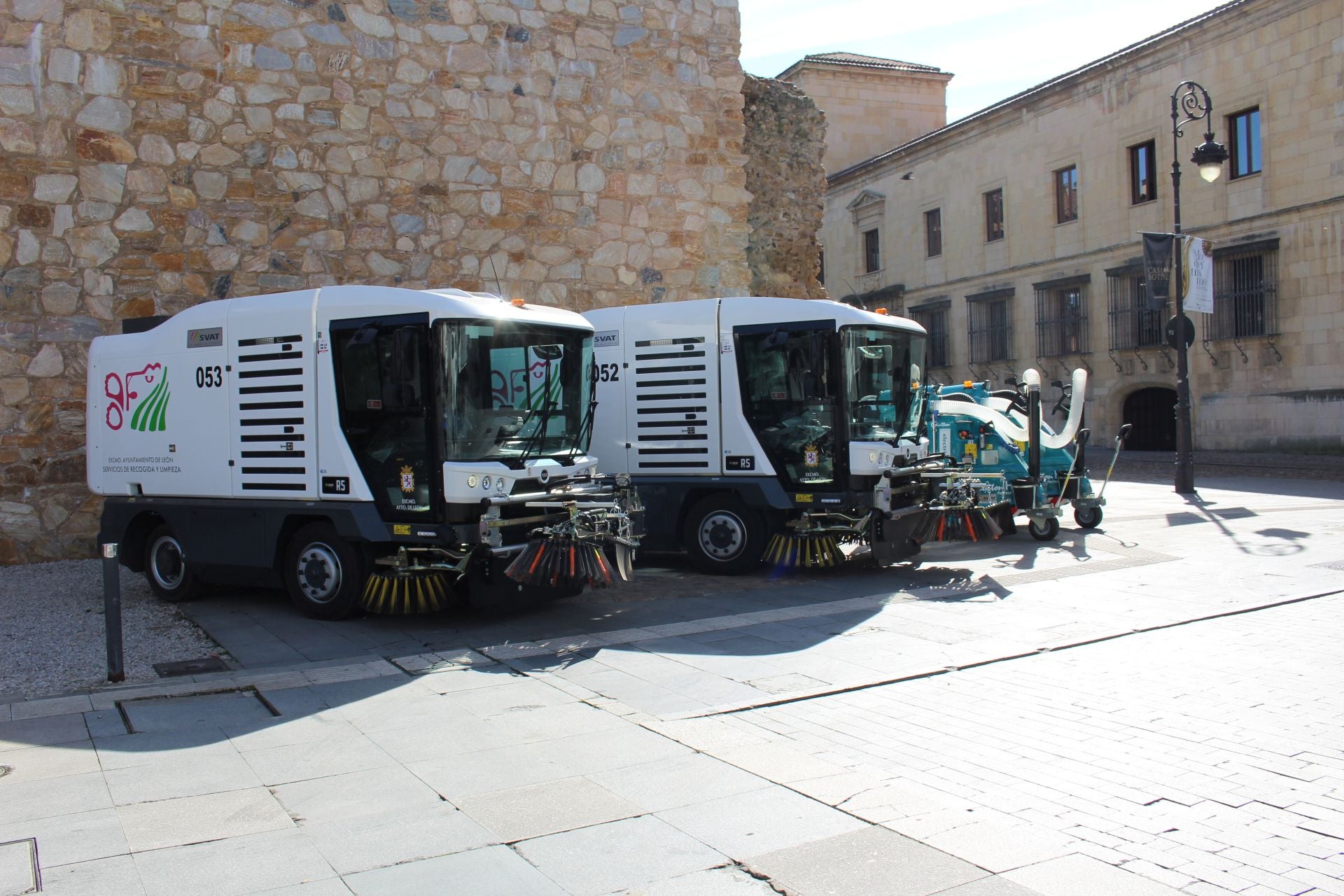 Nuevos vehículos de limpieza para León
