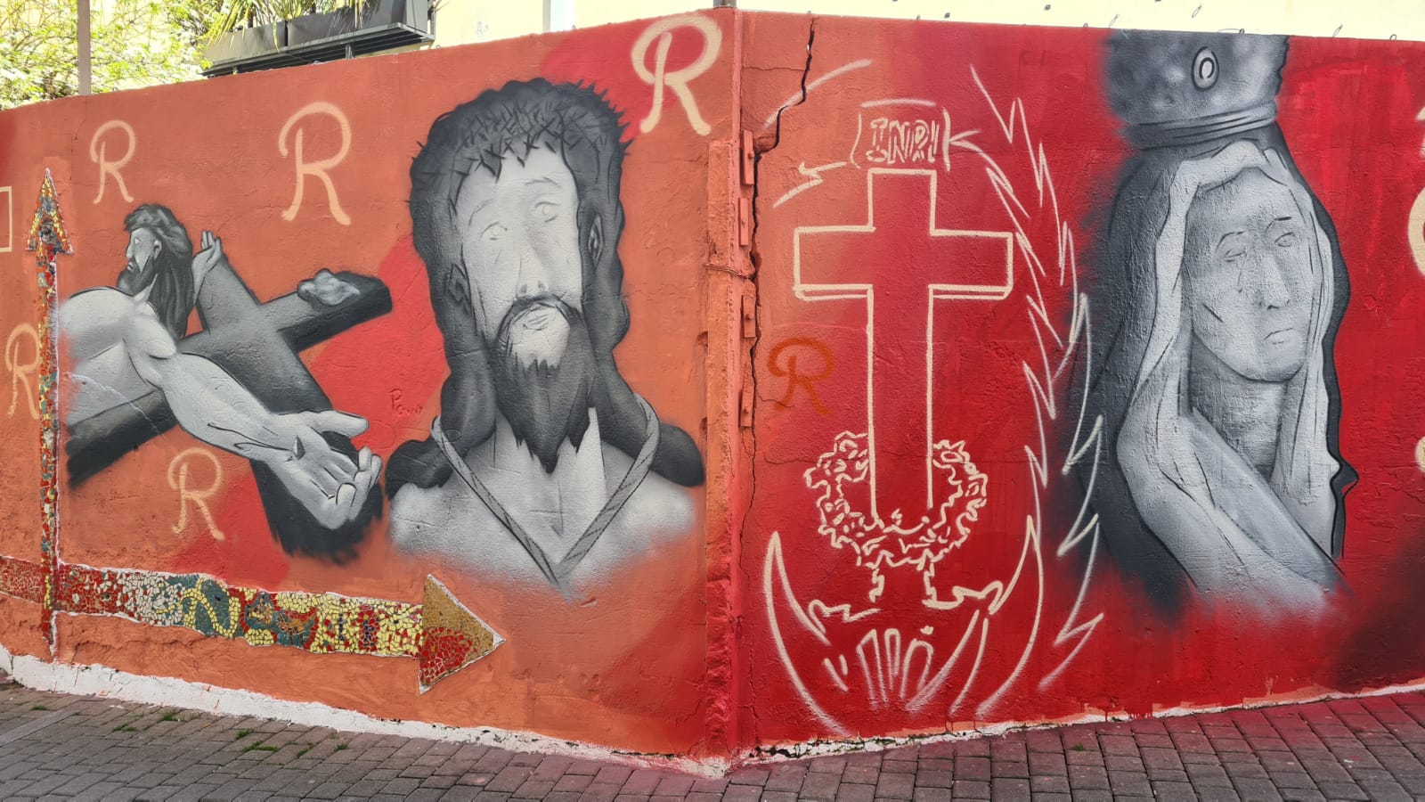 Así es el mural de la Redención en la cuesta de las Carbajalas
