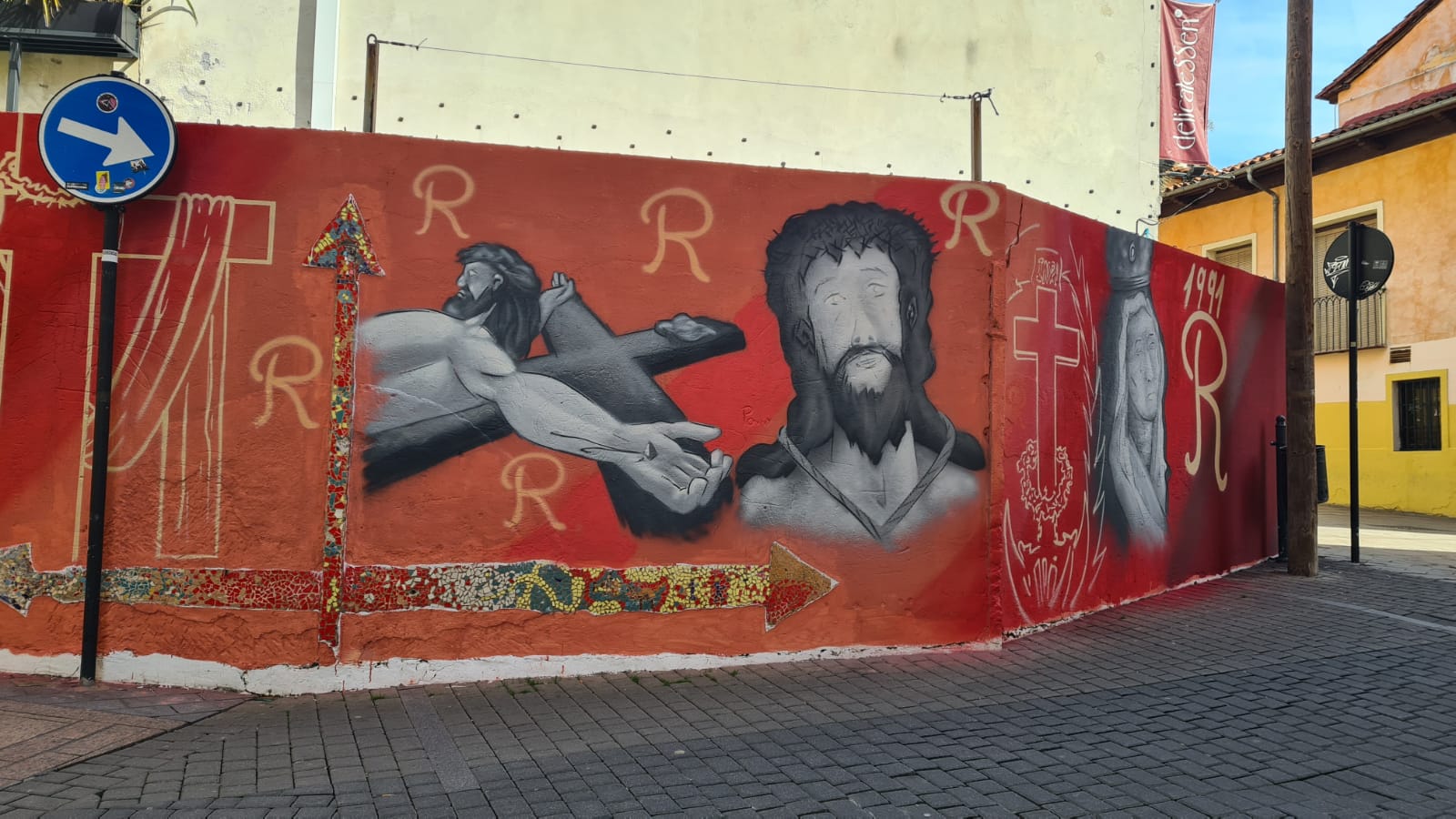Así es el mural de la Redención en la cuesta de las Carbajalas