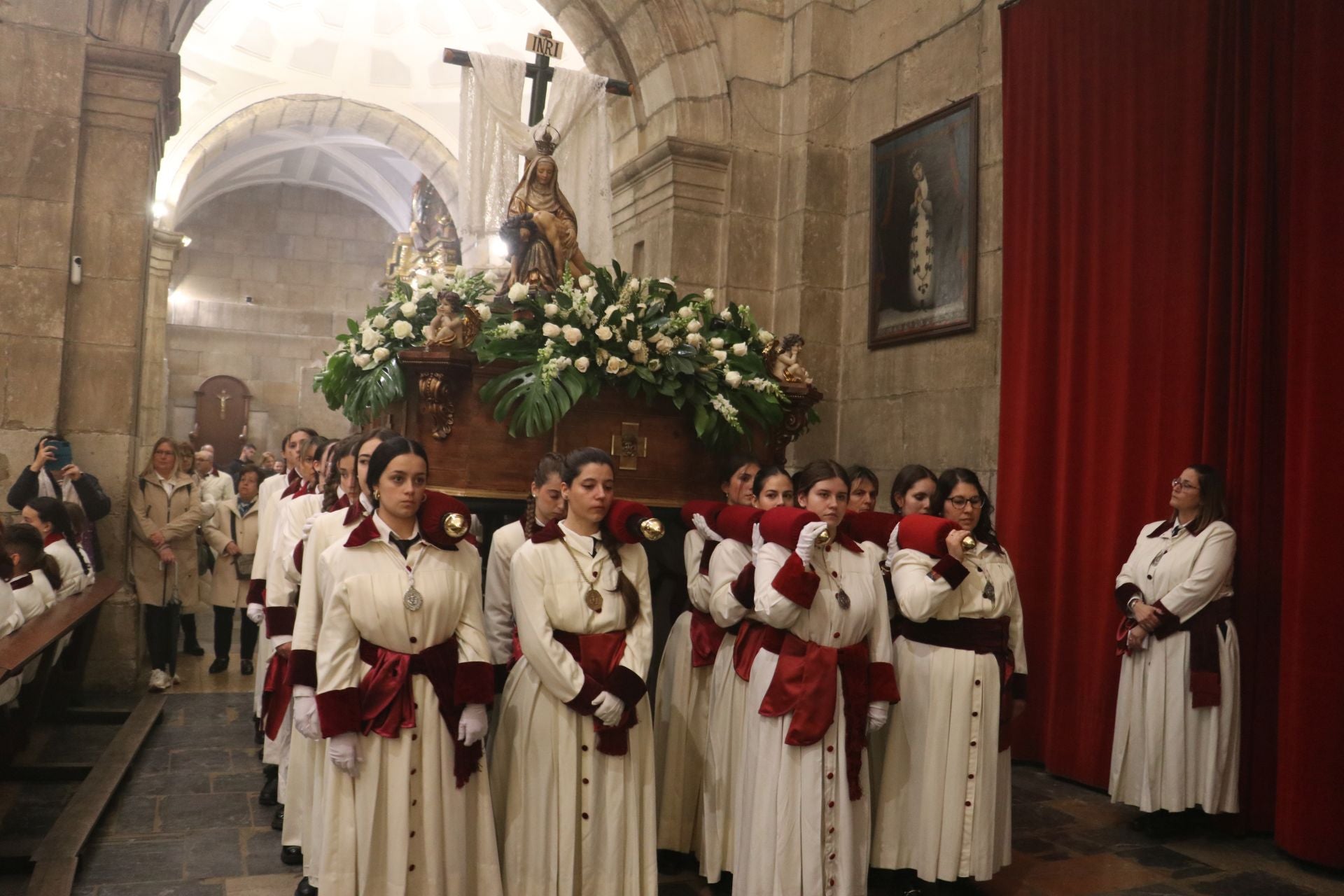 Las imágenes de la no procesión del Rosario de Pasión