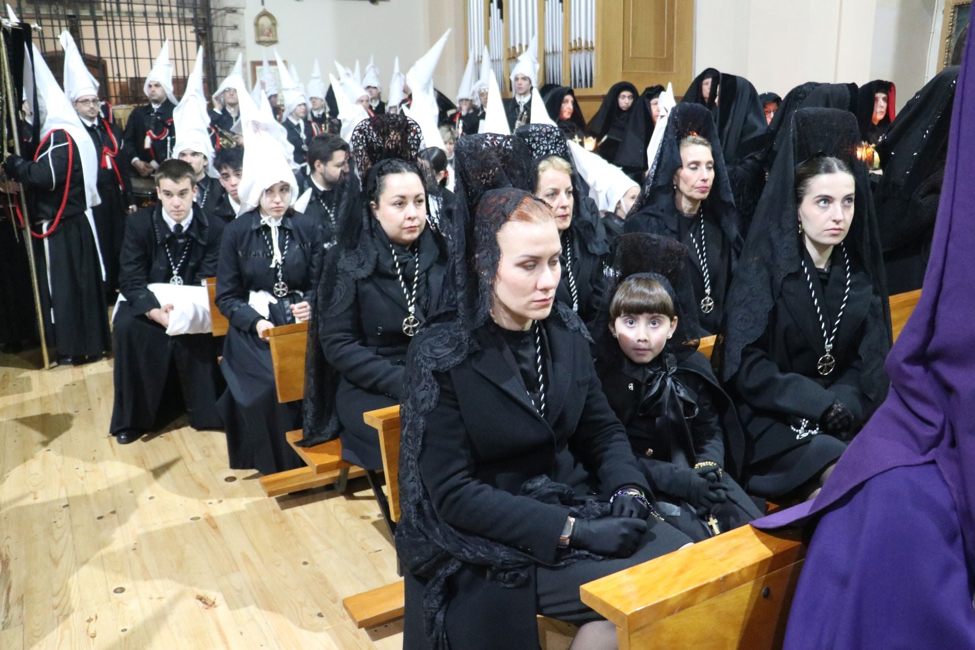 Las imágenes de la suspensión de la Solemne Adoración de las Llagas de Cristo en León