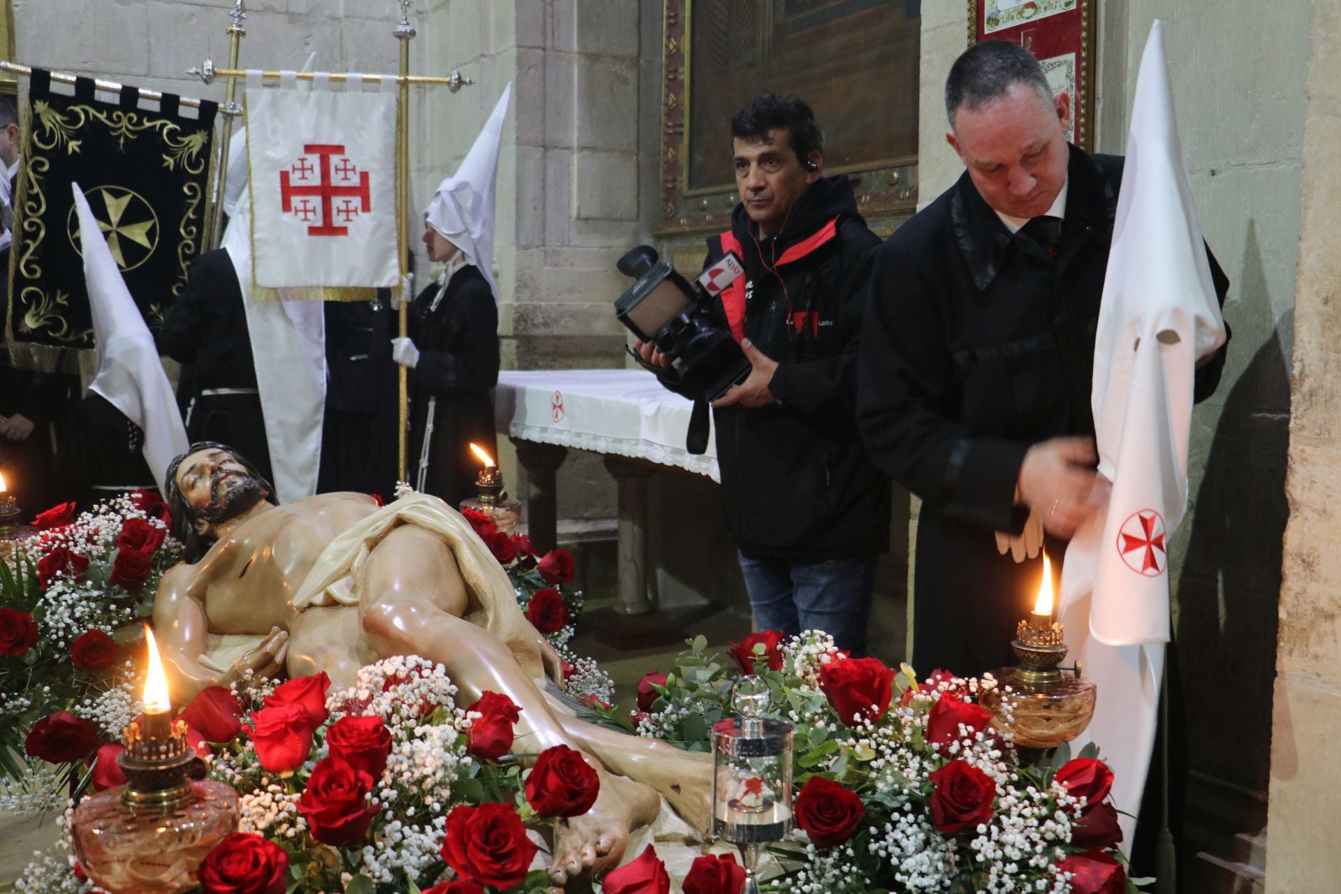 Las imágenes de la suspensión de la Solemne Adoración de las Llagas de Cristo en León