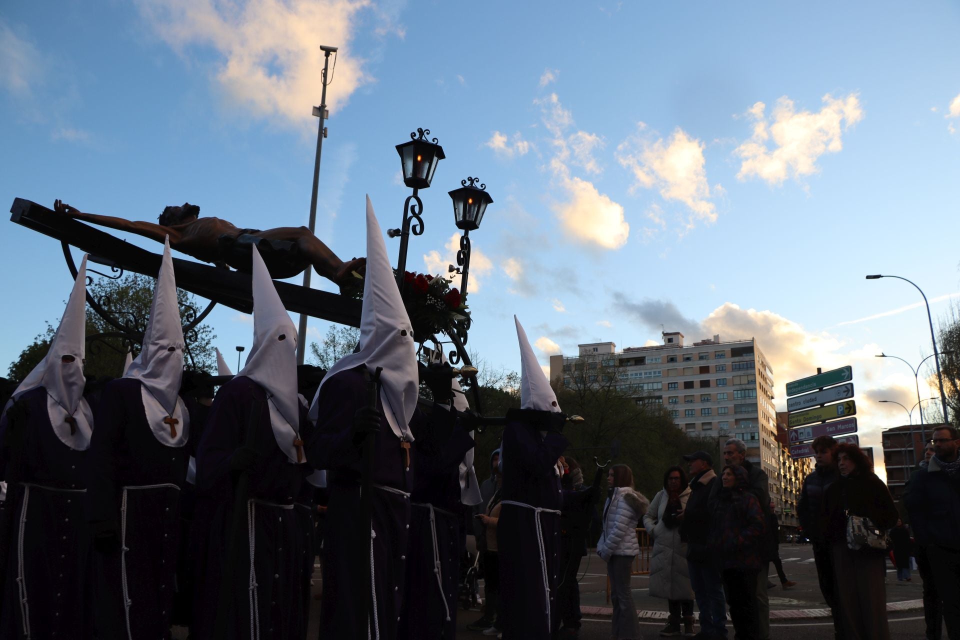 Las mejores imágenes de la procesión del Silencio