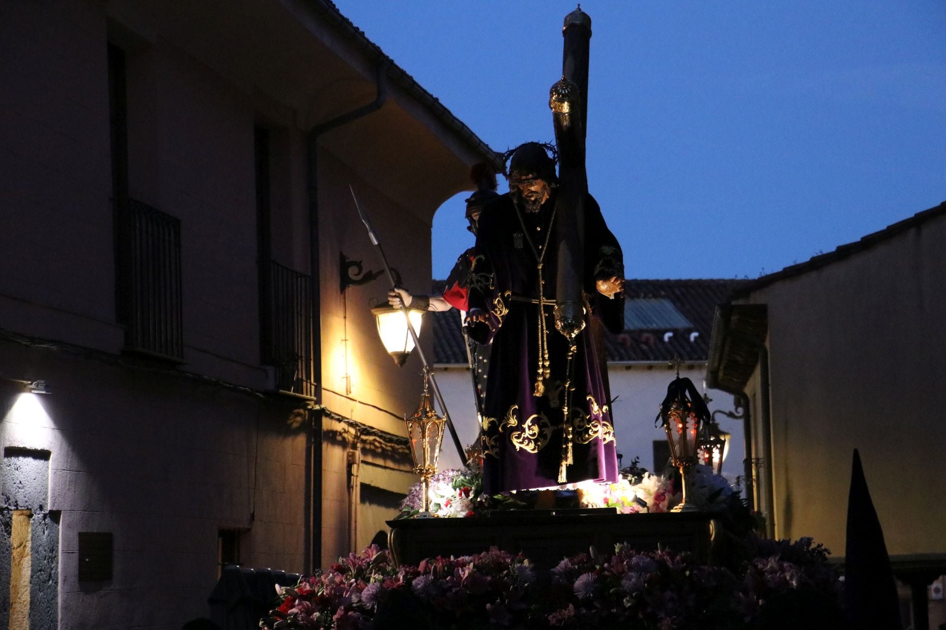 Las imágenes de la procesión de la Virgen de la Amargura en León