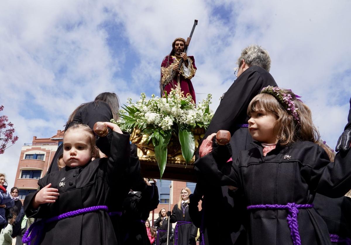 Imagen principal - Celebración del Santo Potajero en La Bañeza