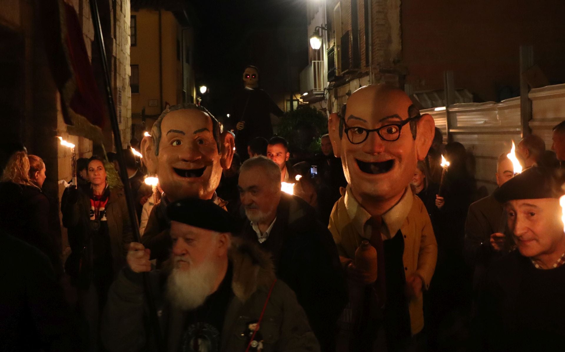 Todas las imágenes de la procesión de Genarín en León