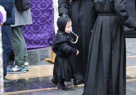 Las imágenes de la salida y procesión de Los Pasos en León