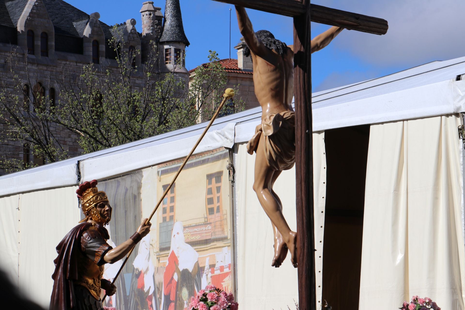 Las imágenes de la procesión de las Siete Palabras en León